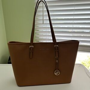 Michael Kors large jet set tote with laptop sleeve